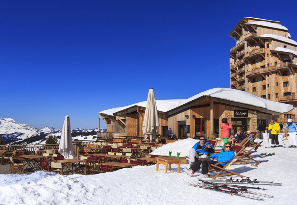Avoriaz Ski Resort - Apres-ski in the sun (©Pascal-Gombert)
