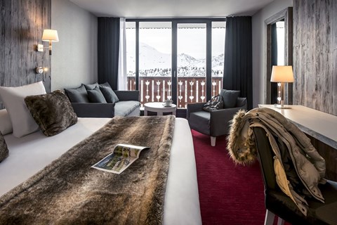 Le Pic Blanc, Alpe d'Huez with Ski Collection