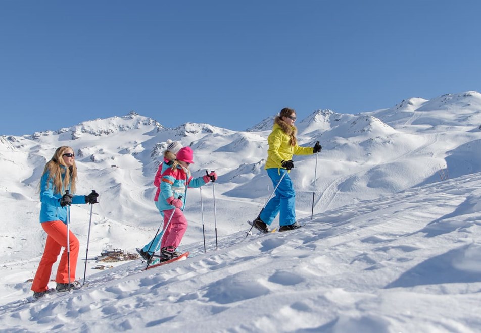 Val Thorens ski resort, 3 Valleys (France) - Snowshoeing in the mountains