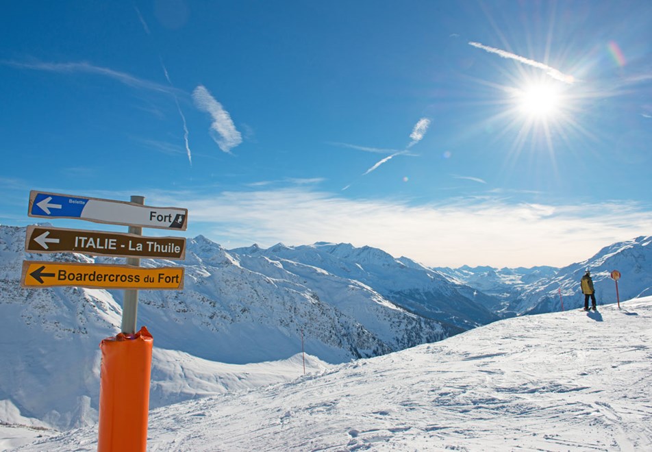 La Rosiere Ski Resort - Link to Italy (La Thuile)