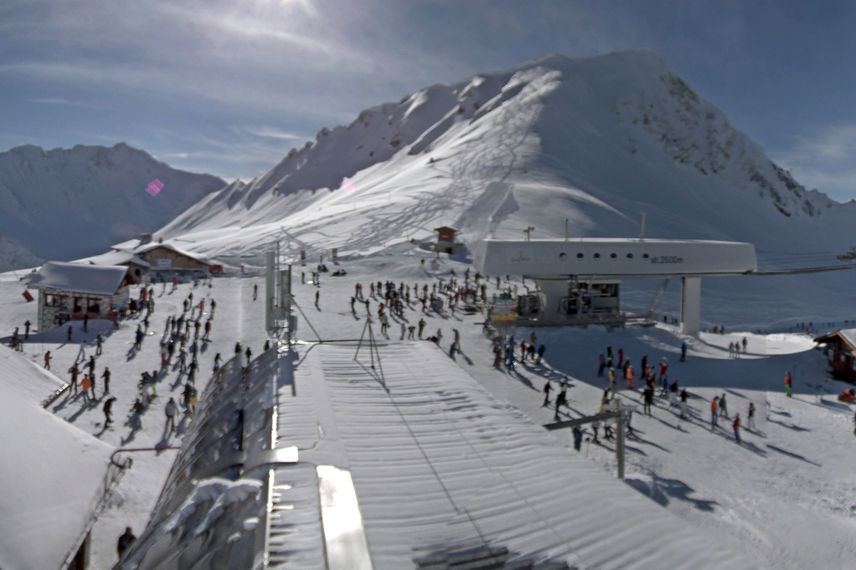 February in Les Arcs: Webcam shot from the top of the Arcabulle lift