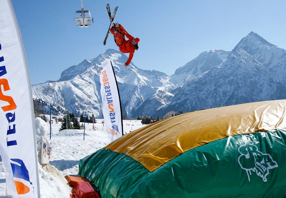 Les 2 Alpes Ski Resort - Air bag