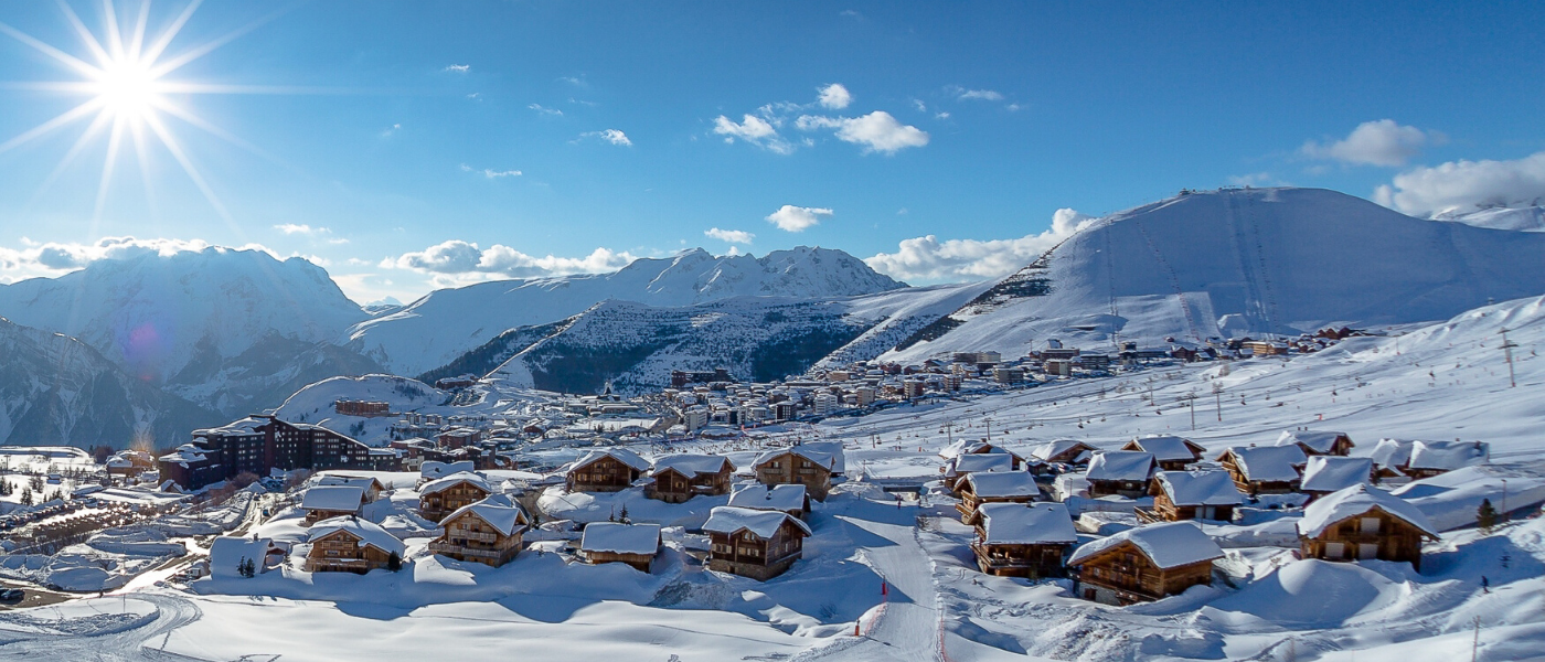 Stay in Alpe d'Huez with 250km of piste and top height of 3330m!