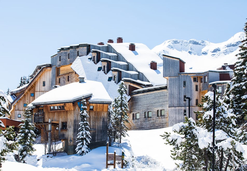 Avoriaz Ski Resort (©oliver-Godbold)